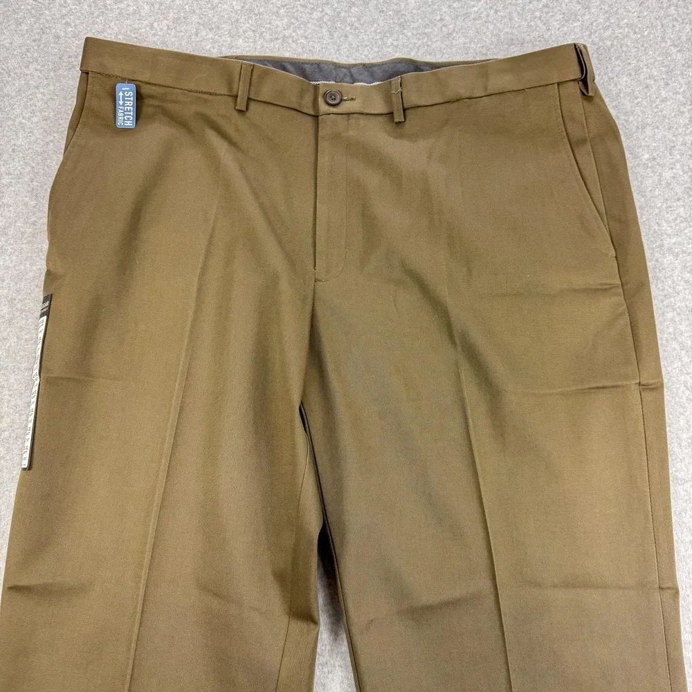 Haggar Pants Mens 44x30 Beige Premium No Iron Khaki Classic Fit Stretch NEW $70